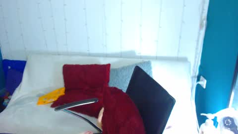 Snapshot of camila_delarosa chatting on January 27, 2025, 1:19 pm camila online show from January 27, 2025, 1:19 pm