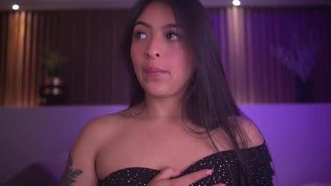 Camila online show from November 22, 2025, 5:06 am