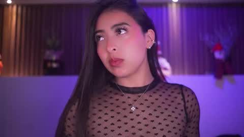 Camila online show from December 2, 2025, 3:56 am