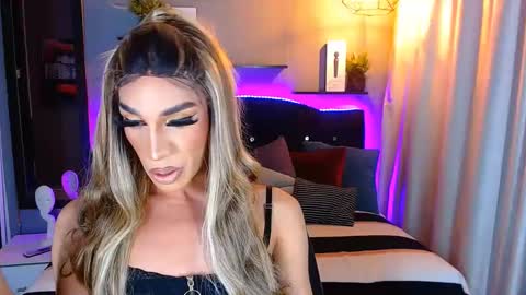 Camila online show from January 23, 2025, 5:02 am