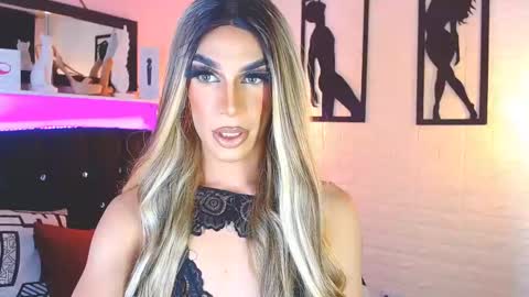 Camila online show from February 5, 2025, 6:56 am