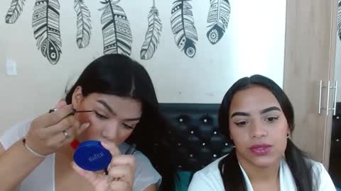 Snapshot of camila_meza chatting on January 25, 2025, 1:41 pm camila_meza online show from January 25, 2025, 1:41 pm