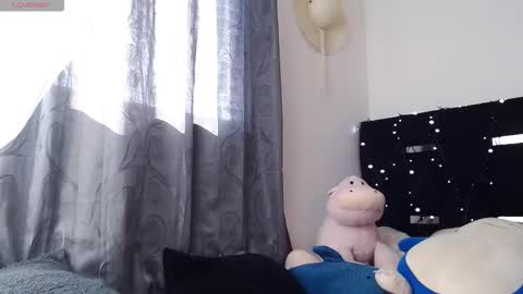 camila_torresss online show from December 3, 2025, 8:18 pm