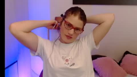 Camila ventura online show from June 15, 2026, 1:02 pm