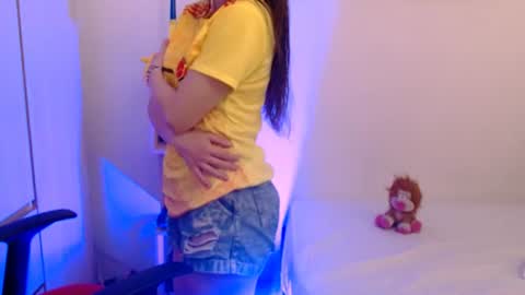 Camila ventura online show from June 18, 2026, 1:59 pm