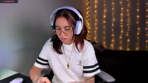 Snapshot of camilaalee chatting on October 29, 2025, 4:37 am CAMILAA LEE online show from October 29, 2025, 4:37 am