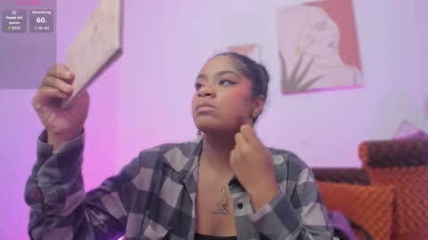 Camila Foox online show from November 3, 2025, 7:04 pm