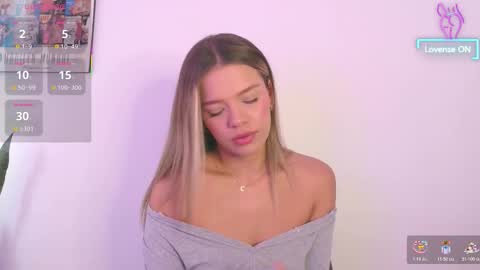 Camila Monroee  online show from November 6, 2025, 2:07 pm