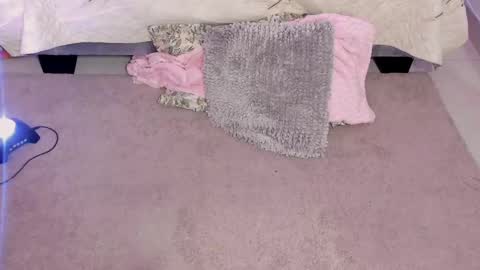 Camila  online show from March 4, 2025, 3:15 pm