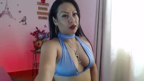 Snapshot of camilateylor chatting on February 7, 2025, 6:34 pm Camila Teylor online show from February 7, 2025, 6:34 pm