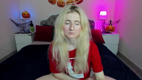 camilladreamer online show from October 22, 2025, 2:50 pm