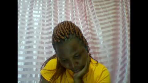 camillah_sweet online show from April 6, 2026, 6:20 pm