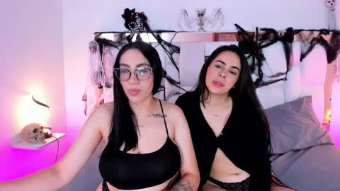 Snapshot of camille_juicy chatting on October 22, 2025, 1:00 pm Camille online show from October 22, 2025, 1:00 pm