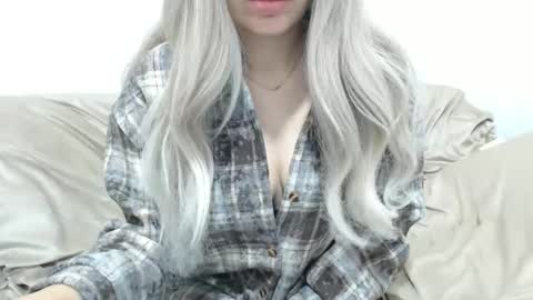 CamilleBunny online show from December 21, 2025, 6:09 am