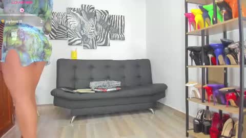 camillevega_01 online show from June 11, 2026, 12:32 am