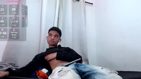camillo_beischel_ online show from October 8, 2025, 6:05 pm