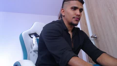 camilo_contre21 online show from March 31, 2026, 6:19 pm