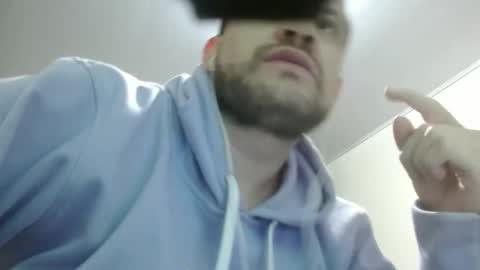 Snapshot of camiloking17 chatting on December 14, 2025, 10:47 pm camilo online show from December 14, 2025, 10:47 pm