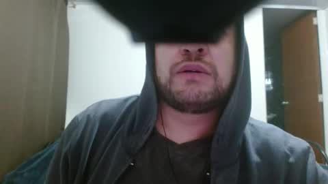 Snapshot of camiloking17 chatting on February 10, 2026, 8:18 am camilo online show from February 10, 2026, 8:18 am