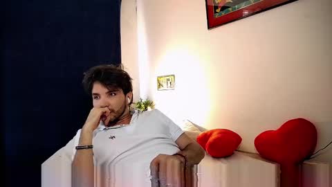 camilo online show from March 5, 2025, 9:48 pm