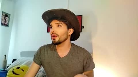 camilo online show from December 1, 2025, 8:03 pm