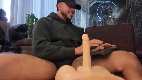 Camilo Watson online show from October 15, 2025, 3:01 pm