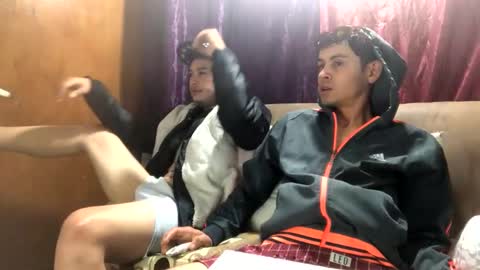 camivaron online show from February 8, 2025, 11:13 pm