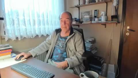 Snapshot of cammee chatting on December 25, 2024, 8:07 am Cammee online show from December 25, 2024, 8:07 am