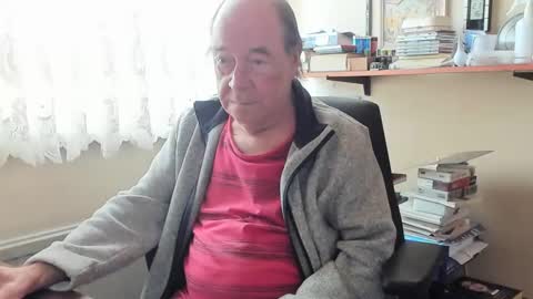 Snapshot of cammee chatting on February 17, 2025, 10:40 am Cammee online show from February 17, 2025, 10:40 am