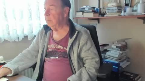 Snapshot of cammee chatting on February 24, 2025, 8:17 am Cammee online show from February 24, 2025, 8:17 am