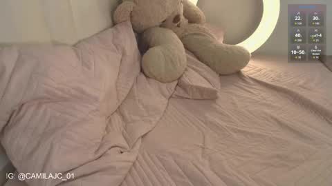 Laura Camila online show from February 10, 2026, 4:33 pm