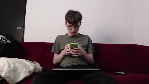       online show from September 21, 2025, 8:05 am