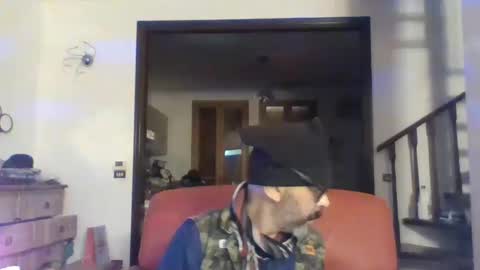 Snapshot of camomilla72 chatting on September 30, 2025, 9:58 am Cristian online show from September 30, 2025, 9:58 am