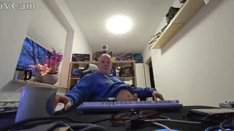 campdavid79 online show from January 1, 2025, 3:03 pm