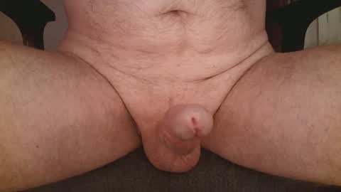 Snapshot of camster732 chatting on December 3, 2024, 7:43 am Camster online show from December 3, 2024, 7:43 am