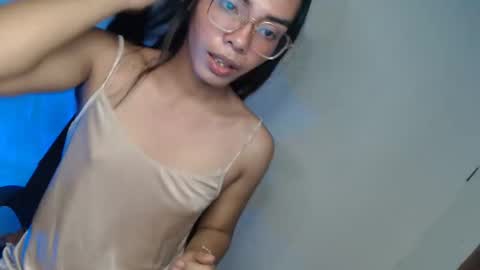 Snapshot of candi_blows chatting on October 26, 2025, 11:38 am Candi online show from October 26, 2025, 11:38 am