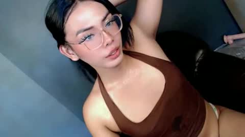 Snapshot of candi_blows chatting on February 17, 2026, 6:32 am Candi online show from February 17, 2026, 6:32 am