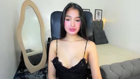 Snapshot of candiceferragamo chatting on September 21, 2025, 2:08 pm candiceferragamo online show from September 21, 2025, 2:08 pm