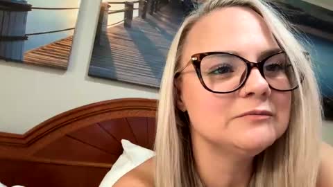 Snapshot of candicewlahna chatting on September 10, 2025, 4:29 pm candicewlahna online show from September 10, 2025, 4:29 pm