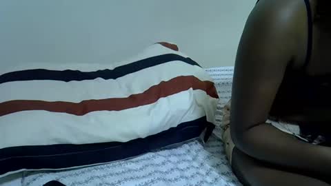 candiemaya online show from October 30, 2025, 3:30 am