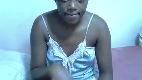 candiemaya online show from November 9, 2025, 9:07 am