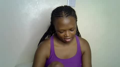 candiemaya online show from March 16, 2026, 5:44 am