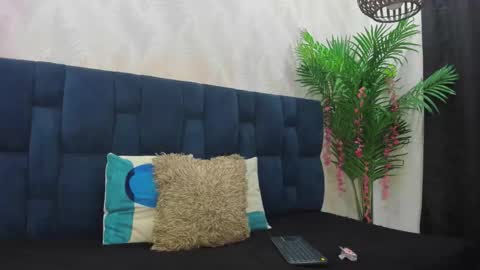 candise online show from December 2, 2025, 10:38 pm