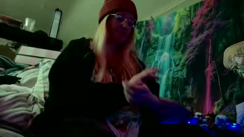 Candi online show from March 20, 2026, 10:42 am