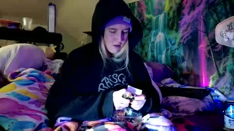 Candi online show from March 22, 2026, 2:20 pm