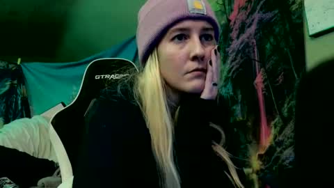 Candi online show from April 1, 2026, 1:41 pm