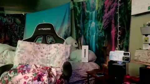 Candi online show from April 30, 2026, 10:32 am