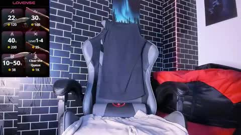 candresruiz online show from December 16, 2025, 11:26 am