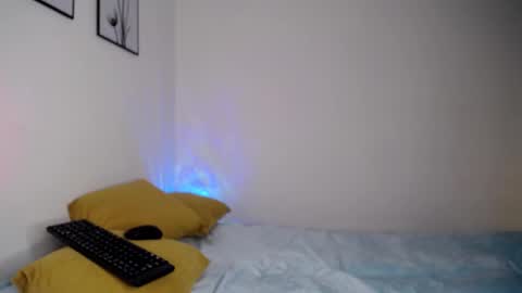   online show from February 27, 2025, 6:09 pm