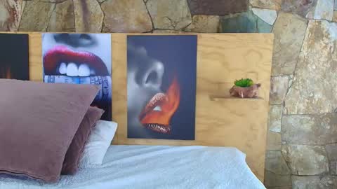 Jolie online show from February 4, 2026, 7:42 pm